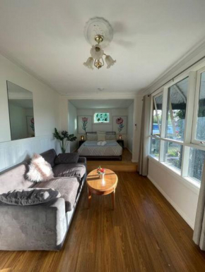 One-bed room the Little Mayfair
